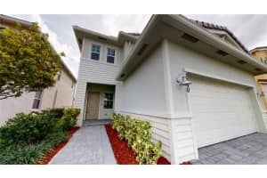 1040 Veleiros Blvd, Lighthouse Point, FL 33064, Sold 02/09/22