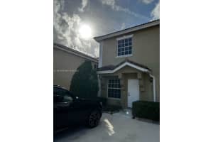 338 SW 120th Ave, Pembroke Pines, FL 33025, Sold 02/07/22