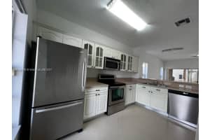 338 SW 120th Ave, Pembroke Pines, FL 33025, Sold 02/07/22