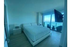 460 NE 28th St, Miami, FL 33137, Sold 05/05/22