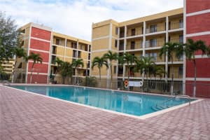 9240 Fontainebleau Blvd, Miami, FL 33172, Sold 03/28/22