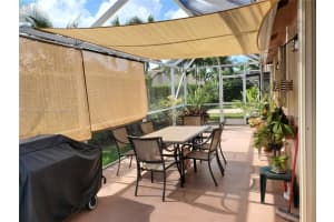 20828 NW 17th St, Pembroke Pines, FL 33029, Sold 02/15/22