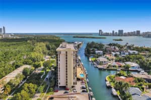 2500 NE 135th St B806, North Miami, FL 33181, Sold 02/18/22