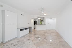 125 Jefferson Ave, Miami Beach, FL 33139, Sold 02/16/22