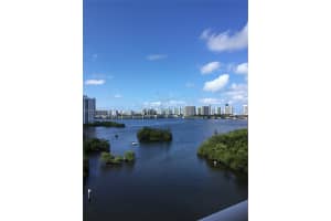 16385 Biscayne Blvd, North Miami Beach, FL 33160, Sold 08/10/22