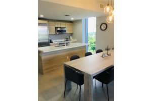 16385 Biscayne Blvd, North Miami Beach, FL 33160, Sold 08/10/22