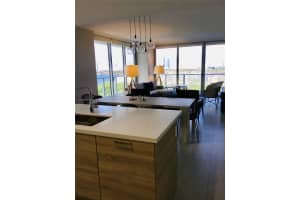 16385 Biscayne Blvd, North Miami Beach, FL 33160, Sold 08/10/22