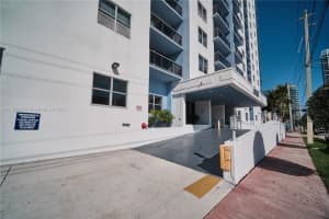401 69th St, Miami Beach, FL 33141, Sold 03/25/22