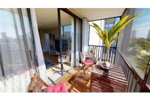 3475 N Country Club Dr, Miami, FL 33180, Sold 03/18/22