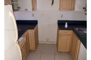 9350 Fontainebleau Blvd, Miami, FL 33172, Sold 02/08/22