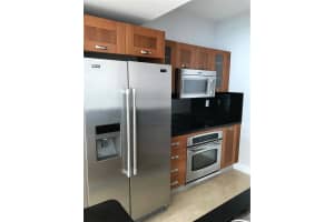 186 SE 12th Terrace #2204, Miami, FL 33131, Sold 01/14/22