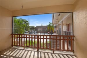 11275 SW 88th St k204, Miami, FL 33173, Sold 02/14/22