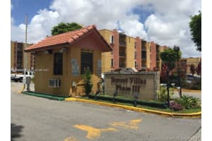 4805 NW 7th St, Miami, FL 33126, Sold 01/21/22