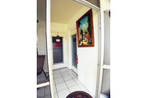 580 Egret Dr, Hallandale Beach, FL 33009, Sold 05/03/22
