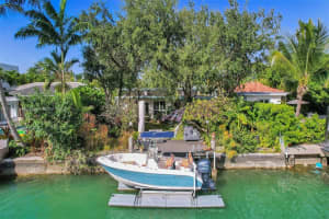 660 S Shore Dr, Miami Beach, FL 33141, Sold 06/30/22
