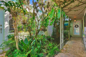 660 S Shore Dr, Miami Beach, FL 33141, Sold 06/30/22