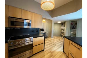3145 NE 184th St, Aventura, FL 33160, Sold 04/19/22