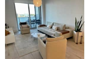 488 NE 18th St, Miami, FL 33132, Sold 07/26/22