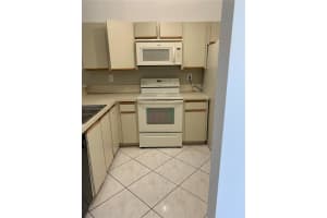 6718 NW 193rd Ln, Hialeah, FL 33015, Sold 03/18/22