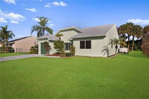 8143 Cedar Hollow Ln, Boca Raton, FL 33433, Sold 01/28/22