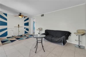 240 Collins Ave #4d, Miami Beach, FL 33139, Sold 03/01/22