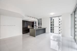 1080 Brickell Ave, Miami, FL 33131, Sold 03/18/22