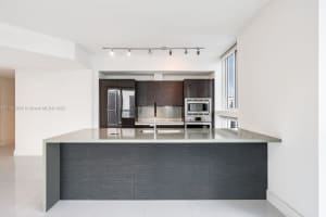 1080 Brickell Ave, Miami, FL 33131, Sold 03/18/22