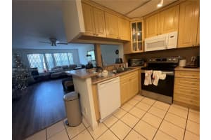 2420 SE 17th St c303, Fort Lauderdale, FL 33316, Sold 04/27/22