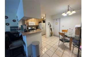 2420 SE 17th St c303, Fort Lauderdale, FL 33316, Sold 04/27/22