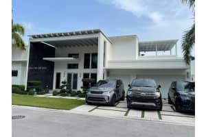 8256 NW 34th St, Doral, FL 33122, Sold 06/20/22