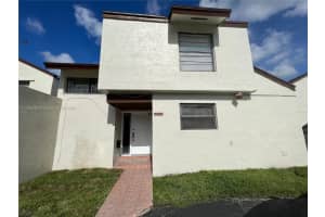 477 NW 98th Ct, Miami, FL 33172, Sold 03/08/22
