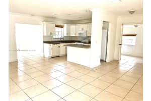 17420 NW 82nd Ave, Hialeah, FL 33015, Sold 03/18/22