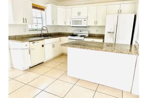 17420 NW 82nd Ave, Hialeah, FL 33015, Sold 03/18/22