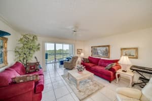 190 SE 5th Ave, Dania Beach, FL 33004, Sold 01/28/22