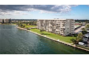 801 Lake Shore Dr, West Palm Beach, FL 33403, Sold 02/28/22