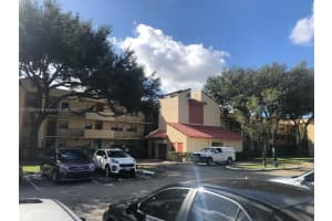 3199 Foxcroft Rd, Miramar, FL 33025, Sold 06/27/22