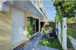 6840 SW 45th Ln, Miami, FL 33155, Sold 02/02/22