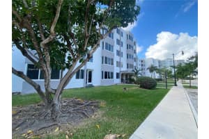 250 180th Dr, Sunny Isles Beach, FL 33160, Sold 02/11/22