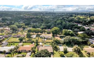 4104 SW 5th St, Plantation, FL 33317, Sold 03/02/22