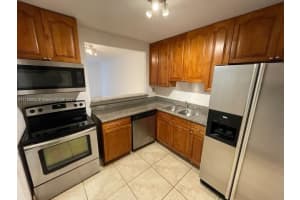 15221 NE 6th Ave APT A303, Miami, FL 33162, Sold 02/25/22