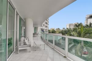 20155 NE 38th Ct, Aventura, FL 33180, Sold 02/17/22