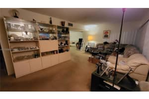 15675 SW 84th Terrace, Miami, FL 33193, Sold 06/03/22