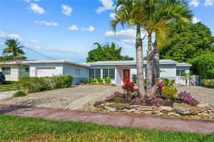 745 S Shore Dr, Miami Beach, FL 33141, Sold 04/29/22