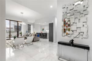 275 Giralda Ave #5c, Coral Gables, FL 33134, Sold 05/25/22