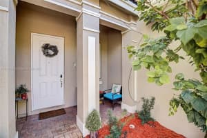 11921 SW 152nd Pl, Miami, FL 33196, Sold 02/18/22