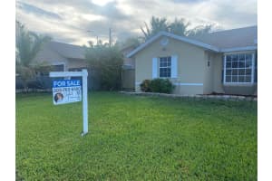 13710 SW 285th Terrace, Homestead, FL 33033, Sold 03/28/22