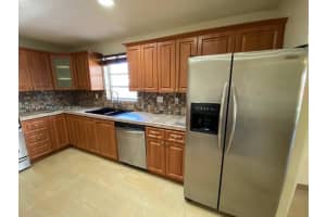 7851 SW 106th Ave, Miami, FL 33173, Sold 02/03/22
