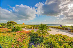 6917 Collins Ave, Miami, FL 33141, Sold 02/02/22