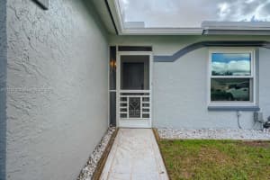 5209 Arbor Glen Cir, Lake Worth, FL 33463, Sold 02/04/22