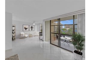 600 Parkview Dr # 1132, Hallandale Beach, FL 33009, Sold 02/03/22